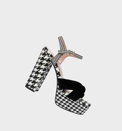 Black / White Women's Betsey Johnson Melanni Heels | WFOKPBU-09