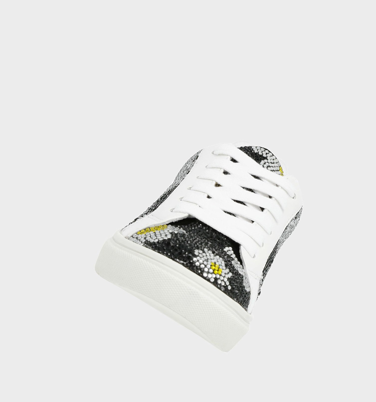 Flower Women's Betsey Johnson Linsy Sneakers | KAPNYES-69