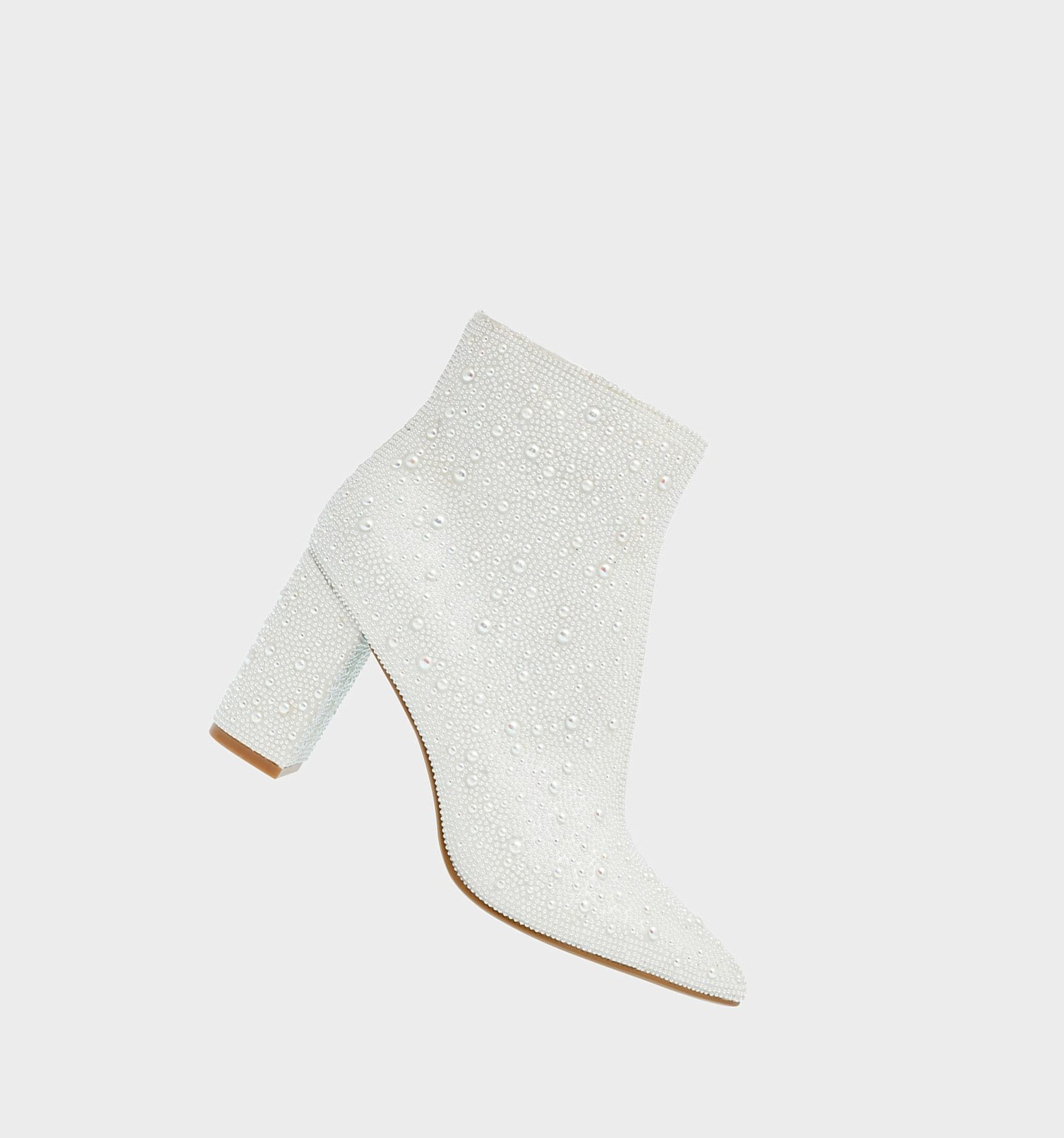 White Women\'s Betsey Johnson Cady Boots & Booties | FRPZKYN-10