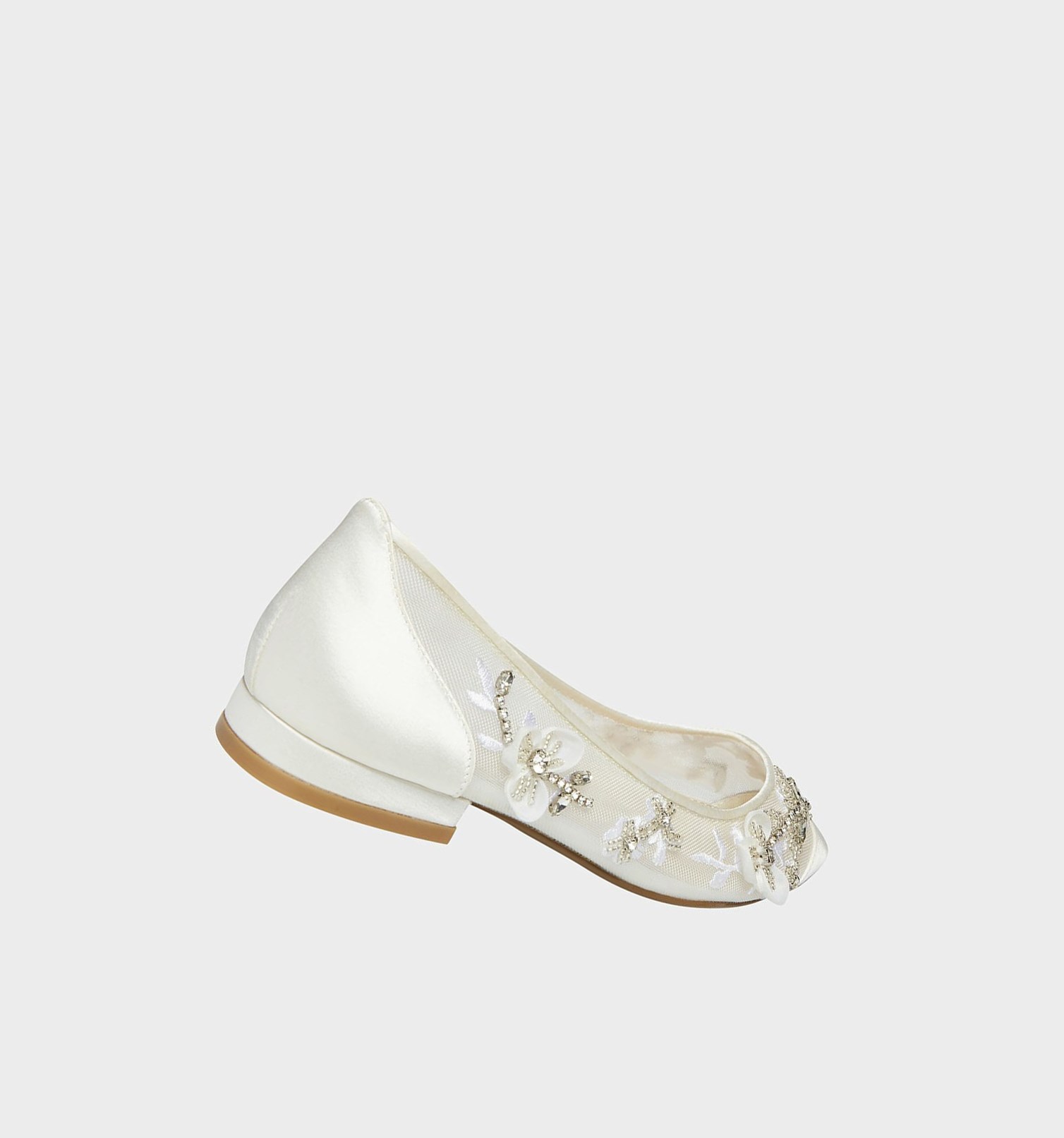 White Women's Betsey Johnson Sb-willo Flats | PYAOJMT-84